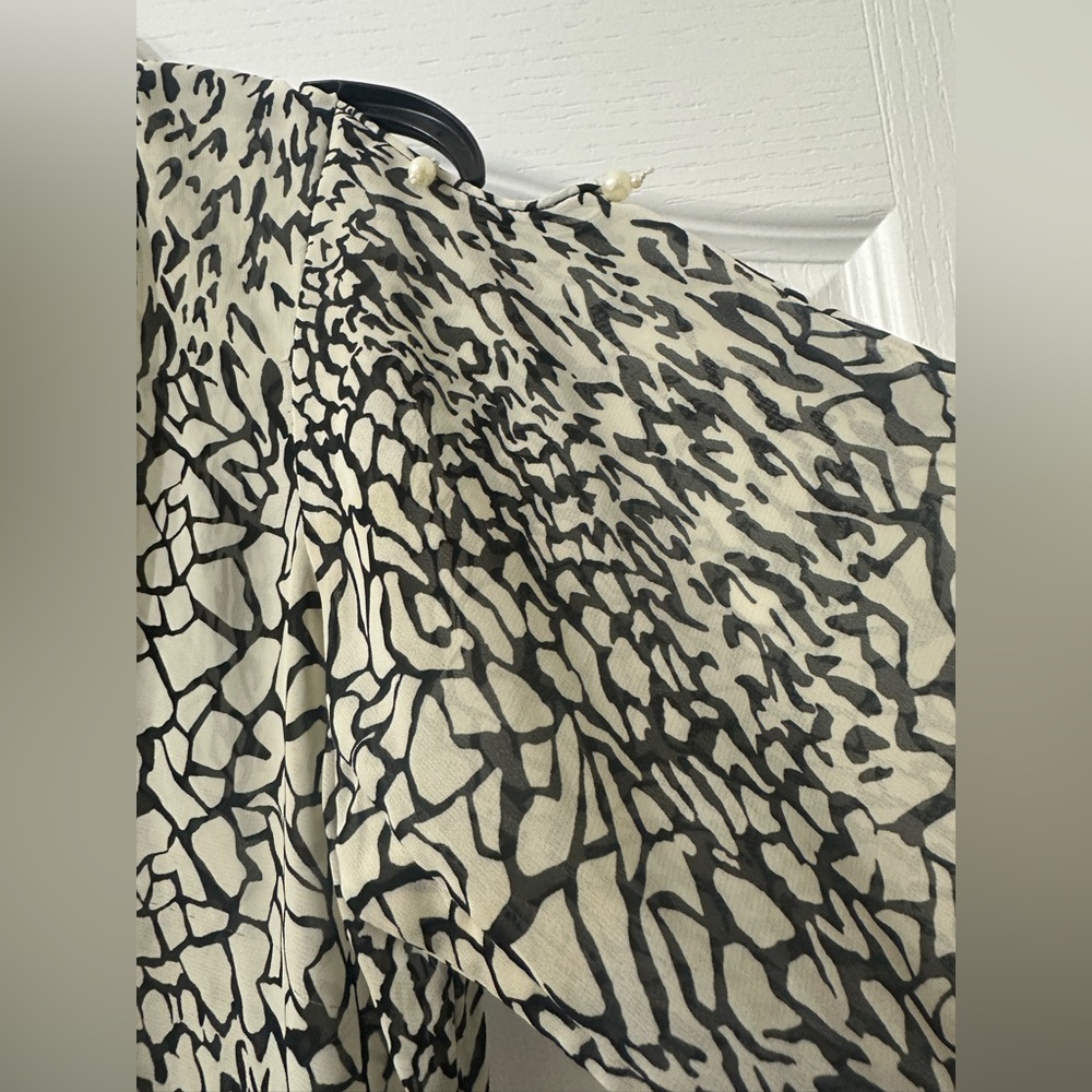 Chic Black And White Patterned Coord Set - image 5